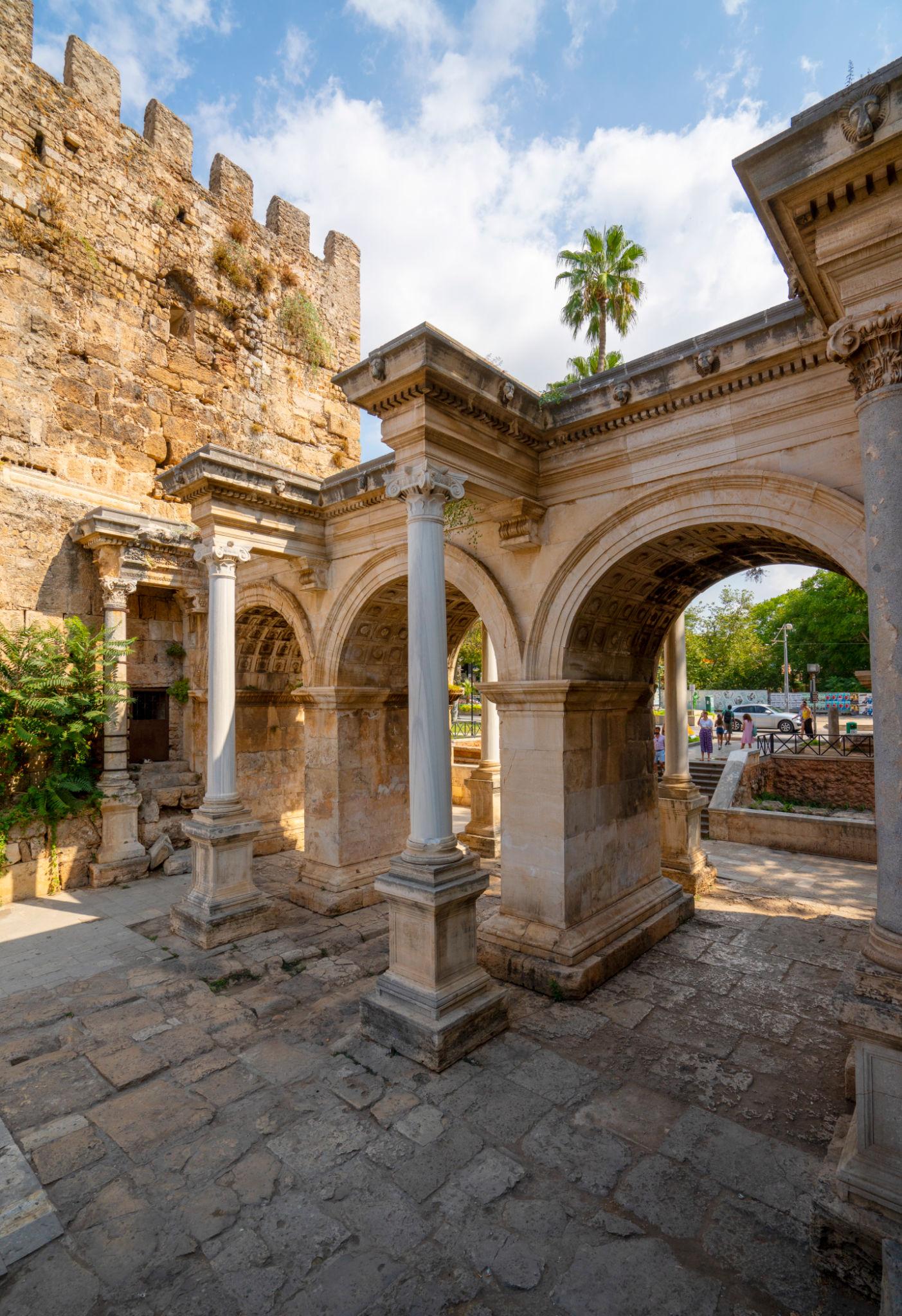 Barbaroness | Antalya VIP Havalimanı Transferi & Şehirler Arası Yolculuk Gallery